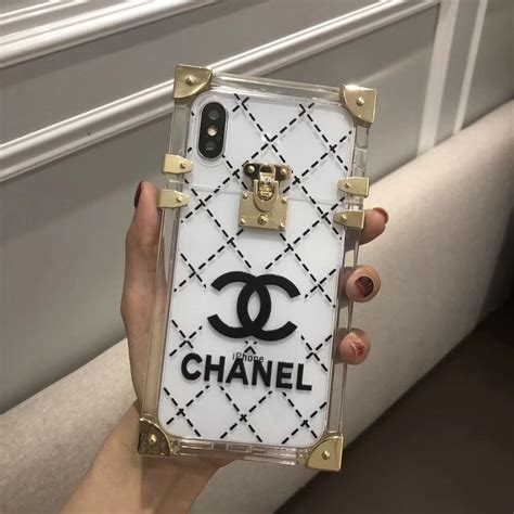 cover chanel per iphone 6